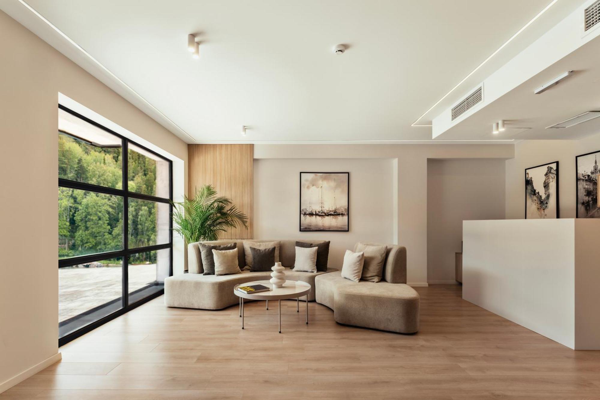 Solridge Aparthotel Tbilisi Esterno foto